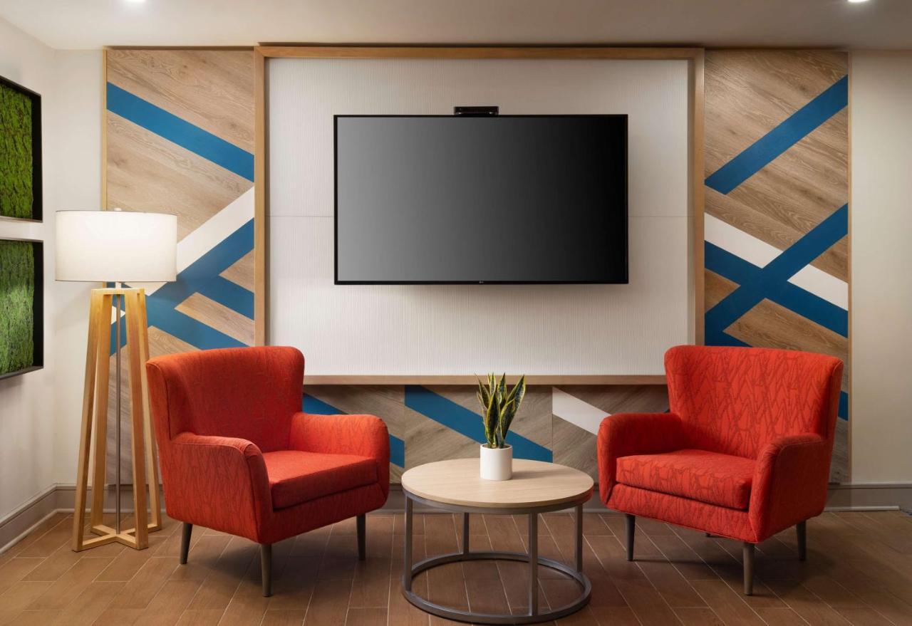 Hilton Garden Inn Boston-Burlington Exterior photo